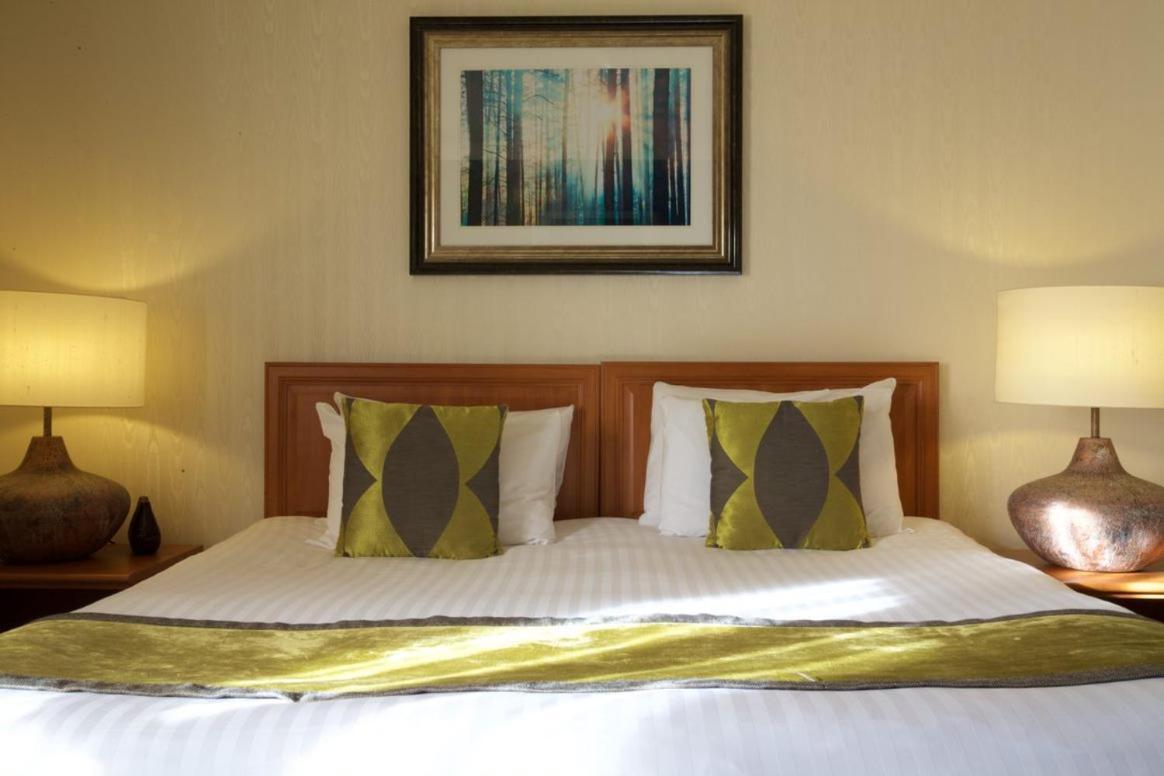 Wrexham Llyndir Hall Hotel, BW Signature Collection Chester Bagian luar foto
