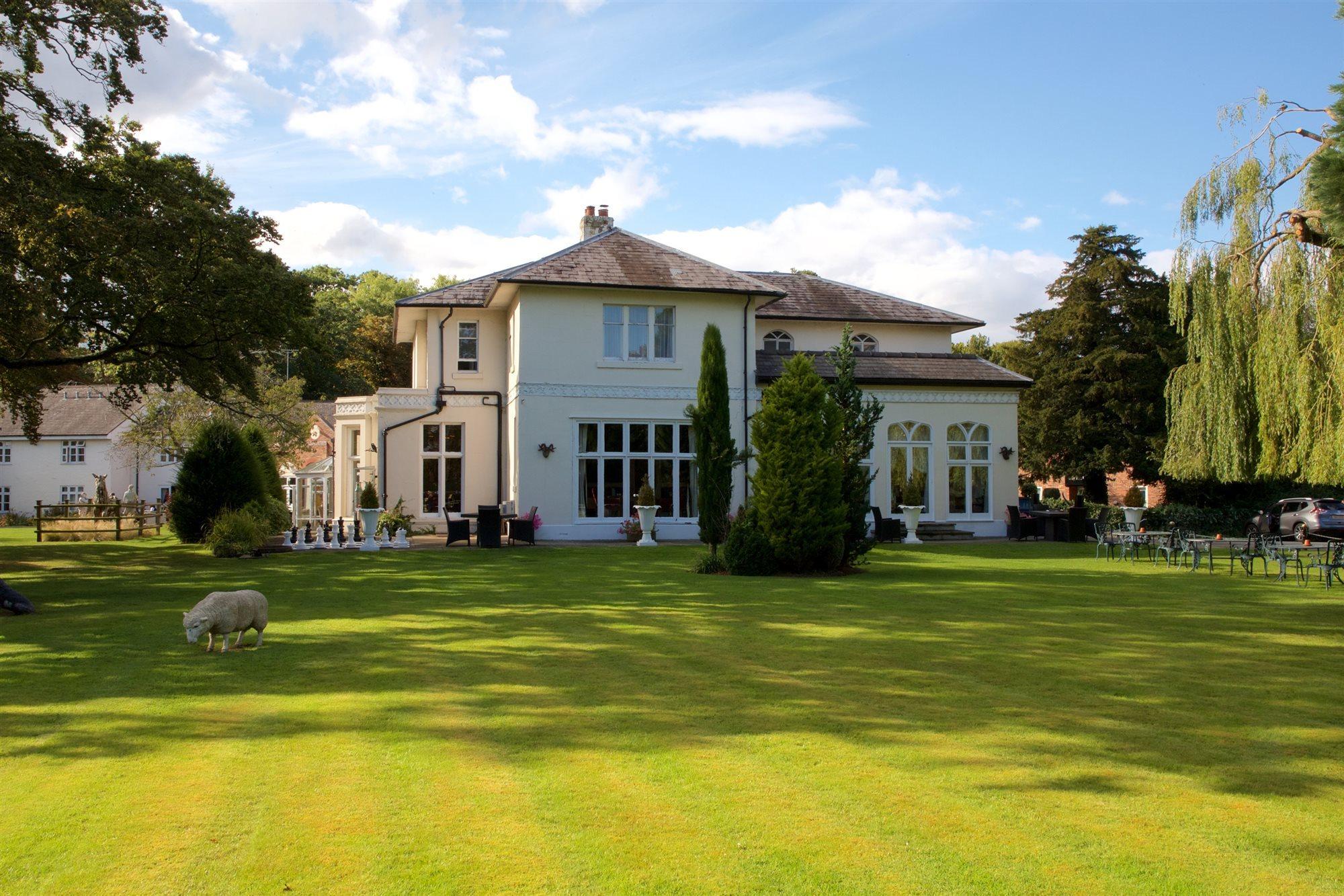 Wrexham Llyndir Hall Hotel, BW Signature Collection Chester Bagian luar foto