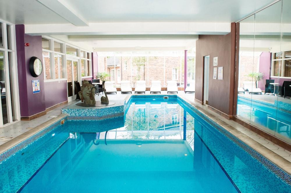 Wrexham Llyndir Hall Hotel, BW Signature Collection Chester Bagian luar foto