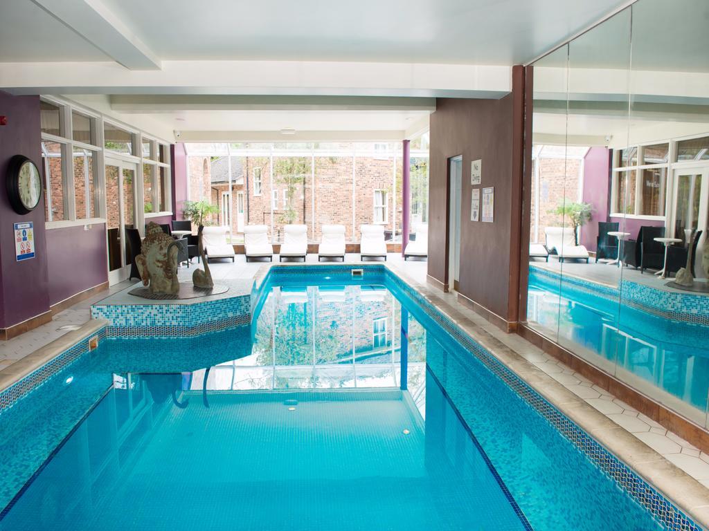 Wrexham Llyndir Hall Hotel, BW Signature Collection Chester Bagian luar foto