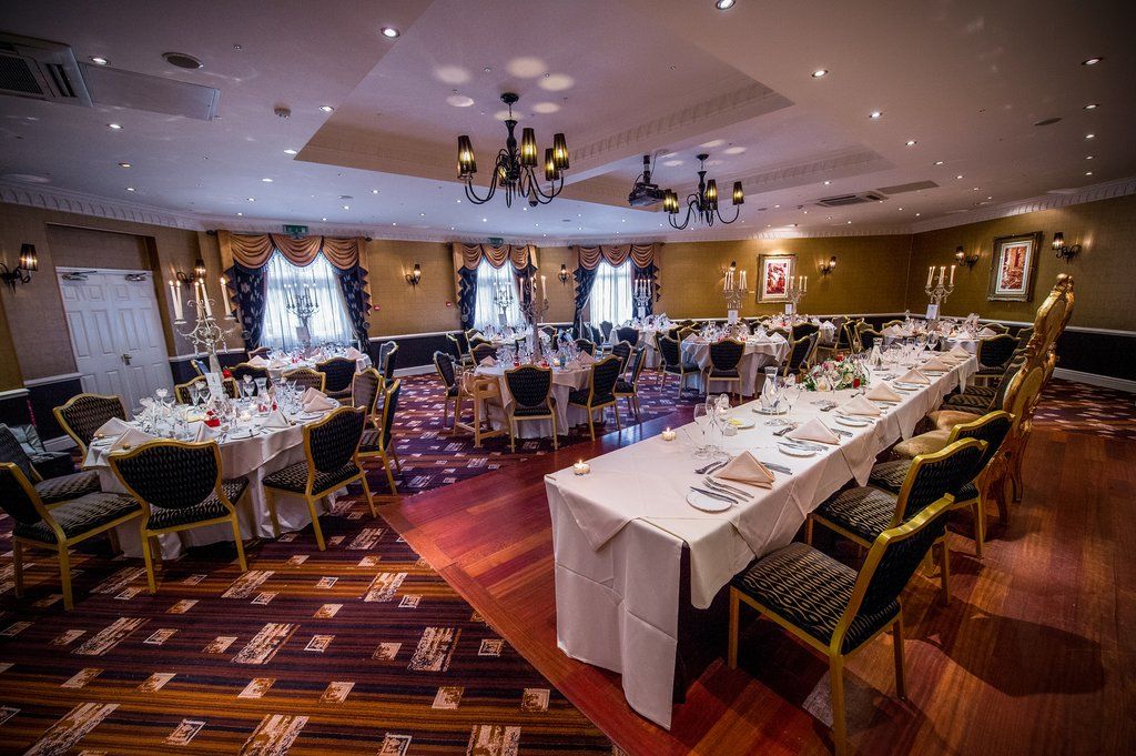 Wrexham Llyndir Hall Hotel, BW Signature Collection Chester Bagian luar foto